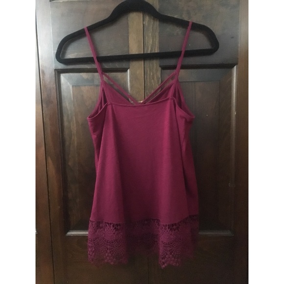 Express flowy tank with lace - Picture 5 of 6